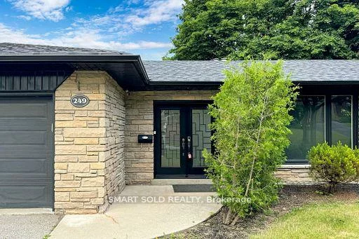 249, Maxome, Newtonbrook East, Toronto