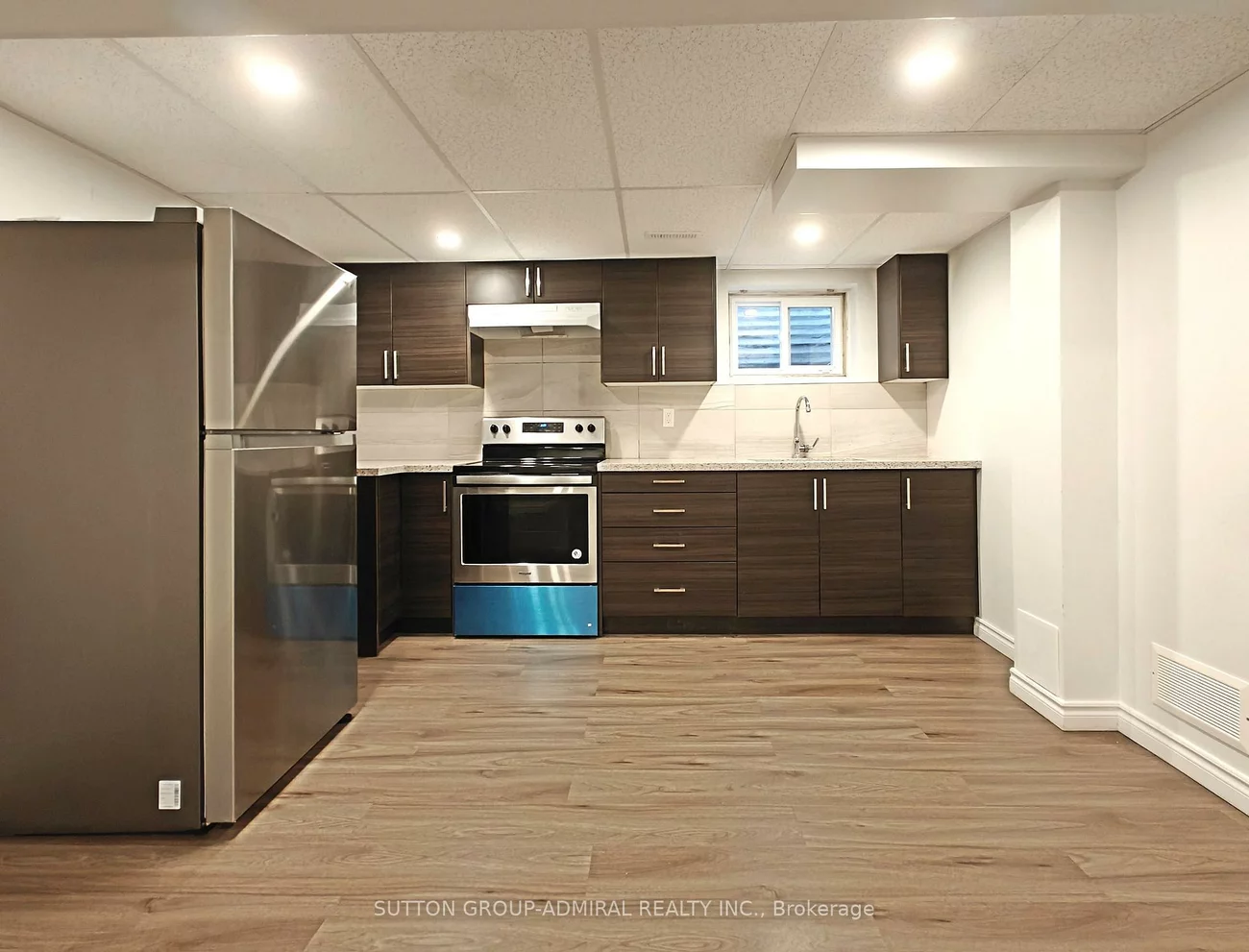 10, Whitehorn, Don Valley Village, Toronto