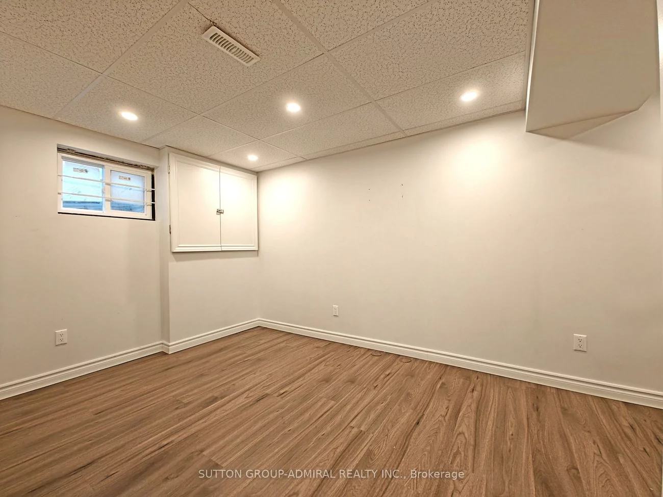 10, Whitehorn, Don Valley Village, Toronto