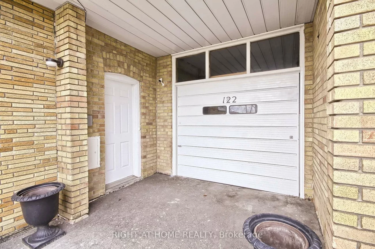 122, Elvaston, Victoria Village, Toronto