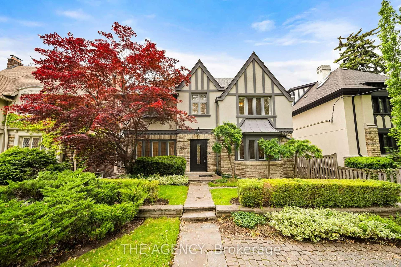 44, Elderwood, Forest Hill South, Toronto