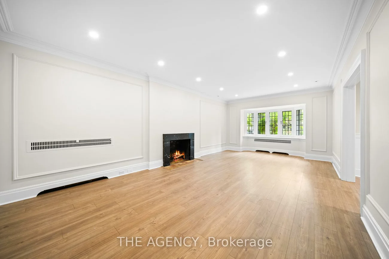 44, Elderwood, Forest Hill South, Toronto