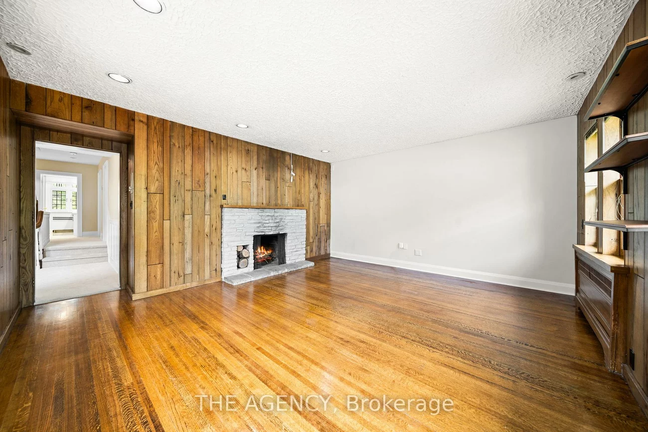 44, Elderwood, Forest Hill South, Toronto