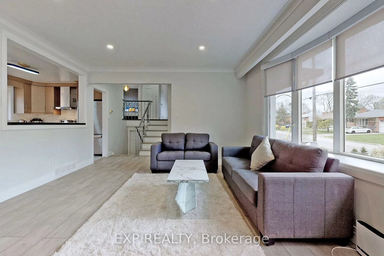 9, Silverview, Newtonbrook East, Toronto