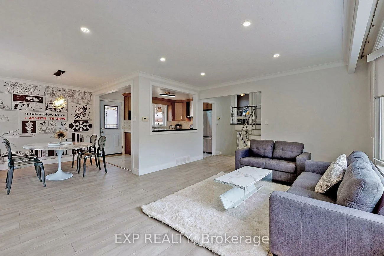 9, Silverview, Newtonbrook East, Toronto