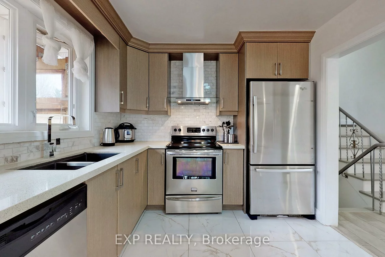 9, Silverview, Newtonbrook East, Toronto