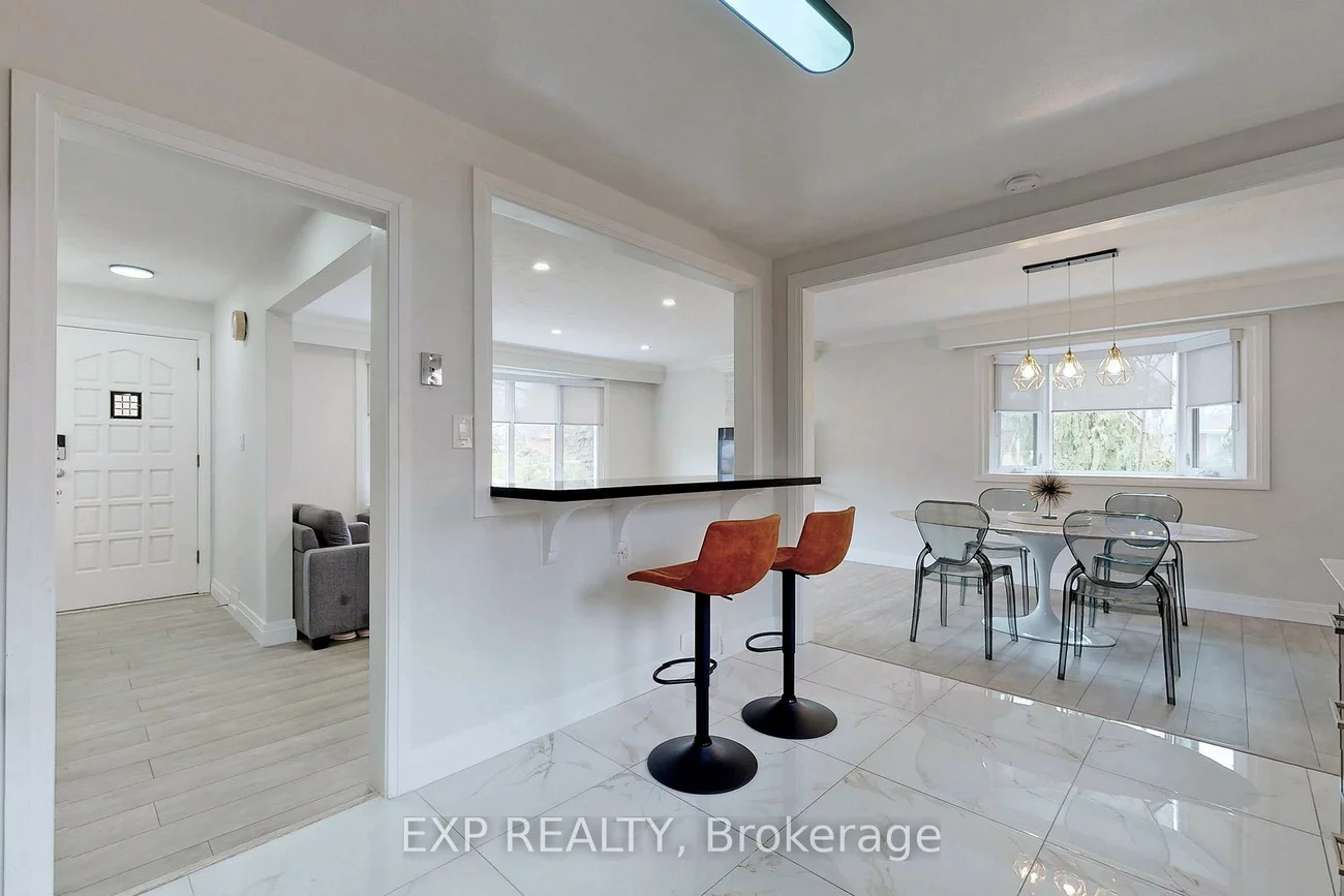 9, Silverview, Newtonbrook East, Toronto