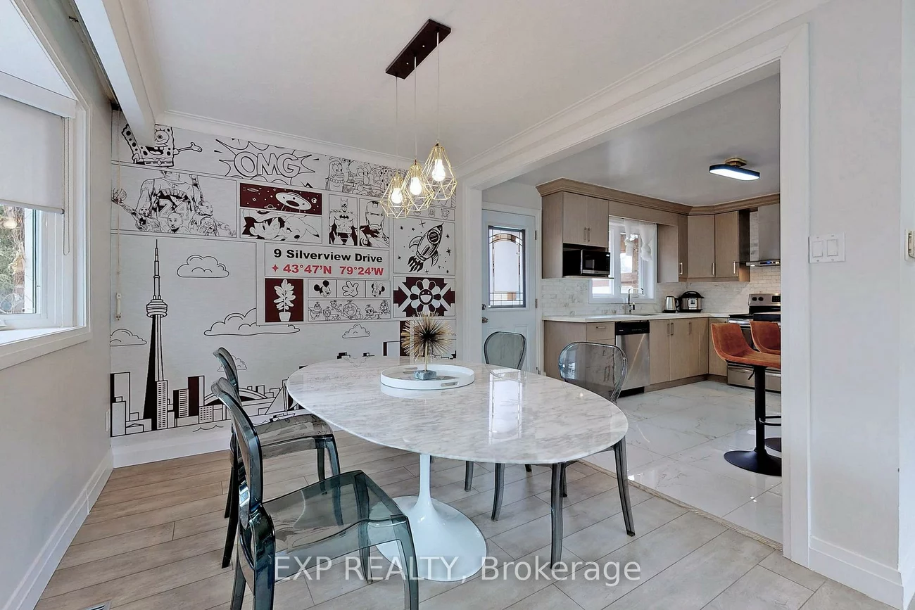 9, Silverview, Newtonbrook East, Toronto