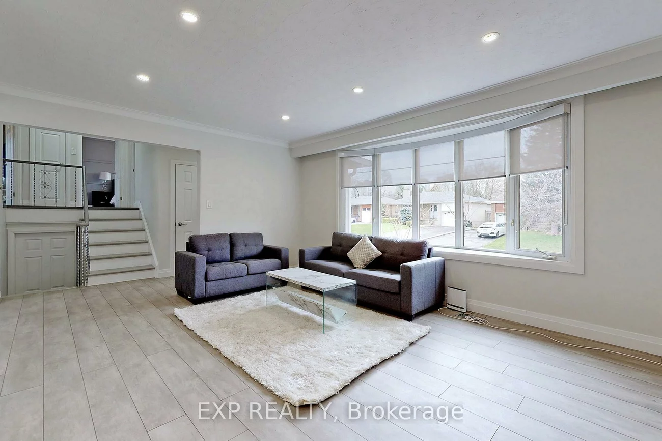 9, Silverview, Newtonbrook East, Toronto