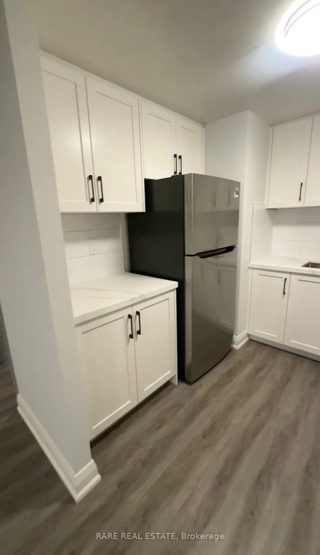 99, Bellevue, Kensington-Chinatown, Toronto