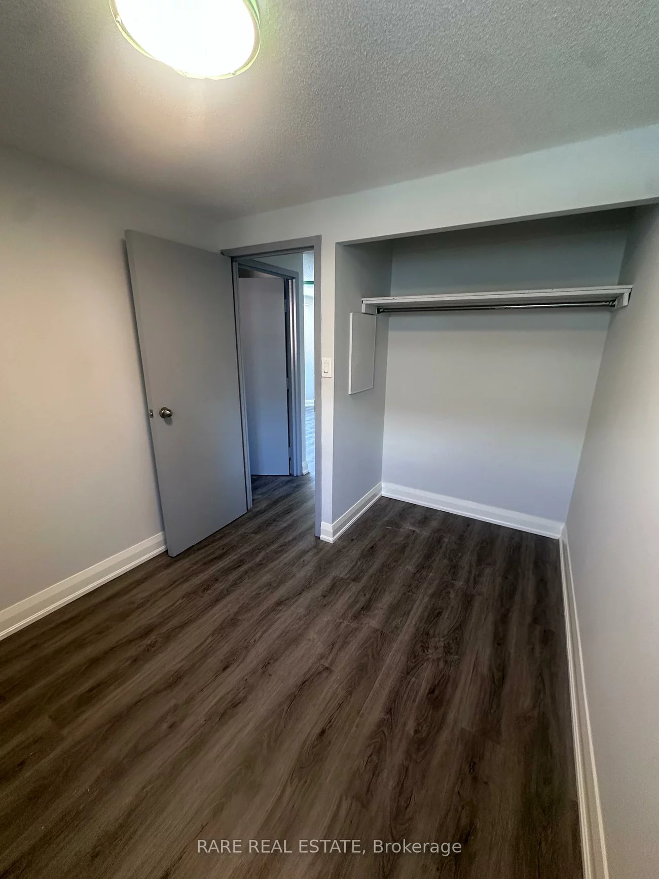 99, Bellevue, Kensington-Chinatown, Toronto