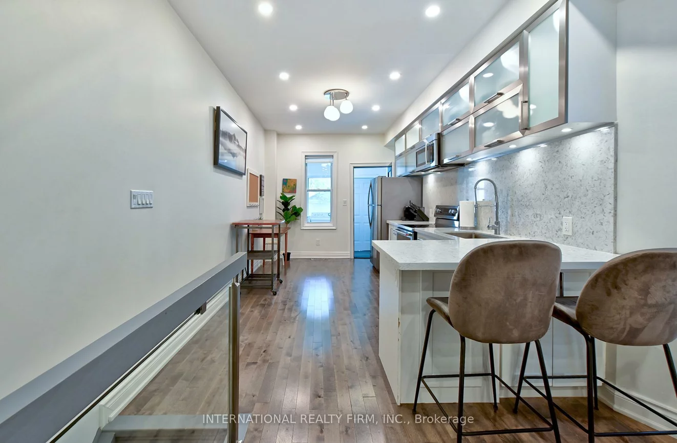 717, Palmerston, Annex, Toronto