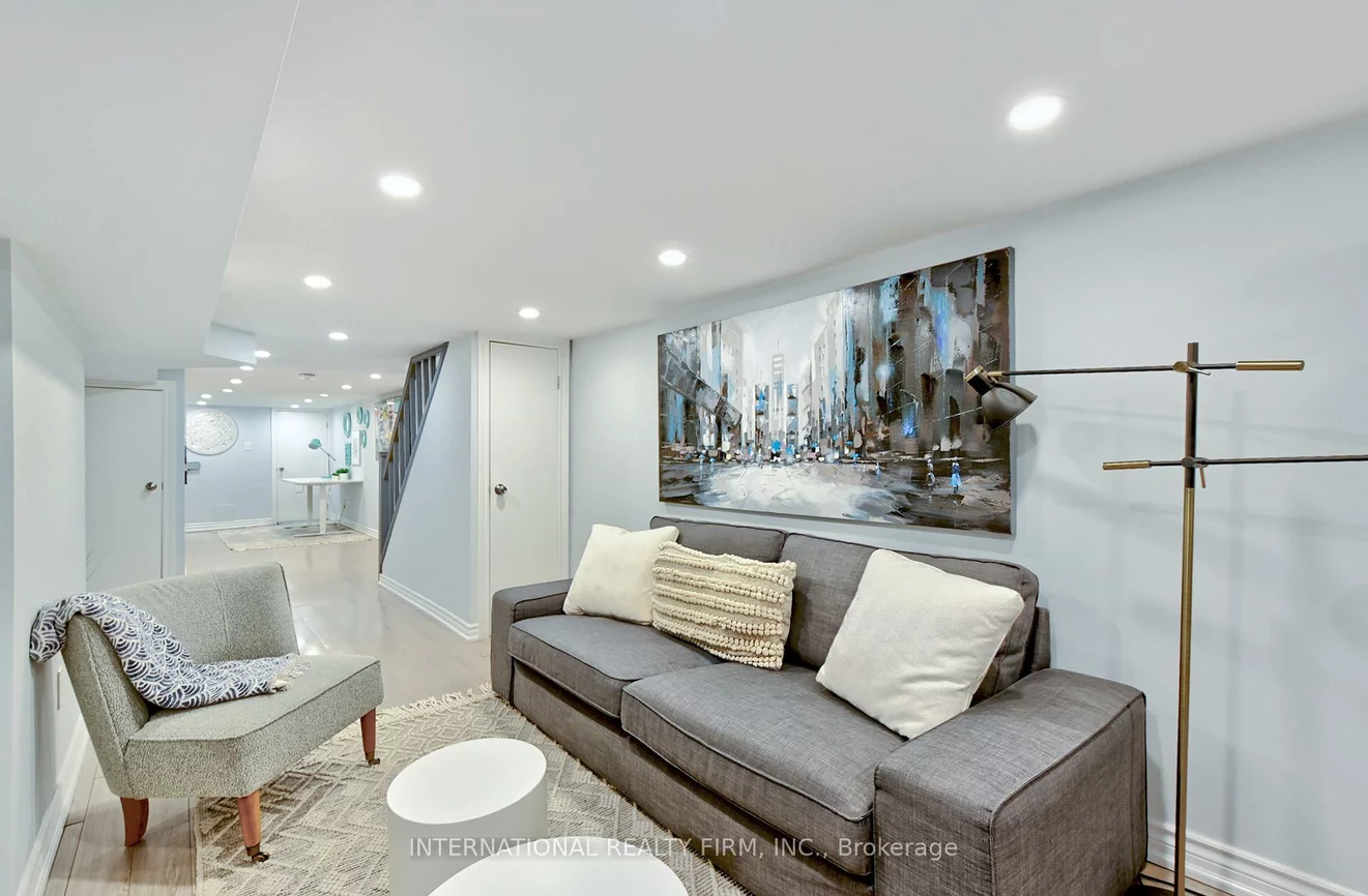 717, Palmerston, Annex, Toronto