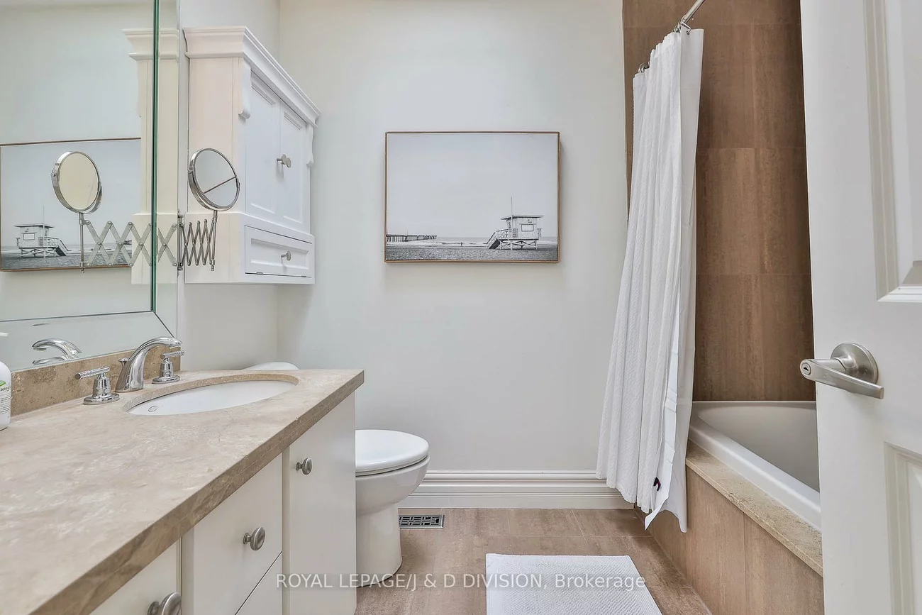 84, Donegall, Leaside, Toronto