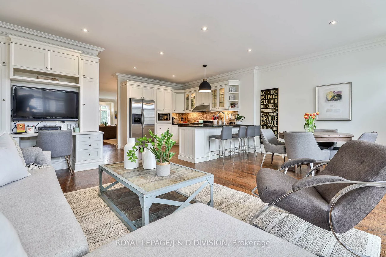 84, Donegall, Leaside, Toronto