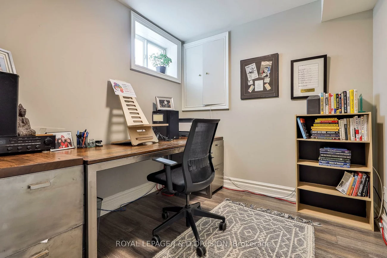 84, Donegall, Leaside, Toronto