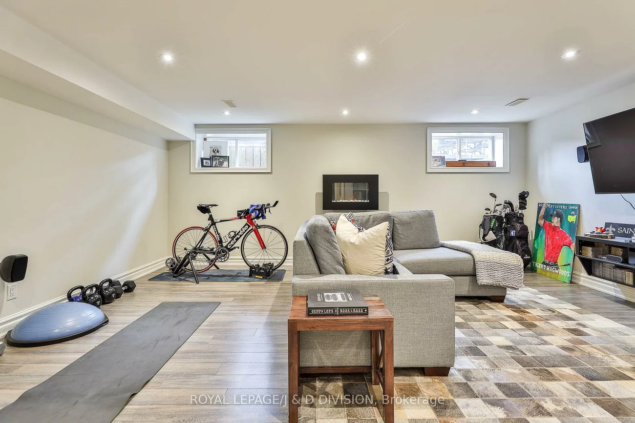 84, Donegall, Leaside, Toronto
