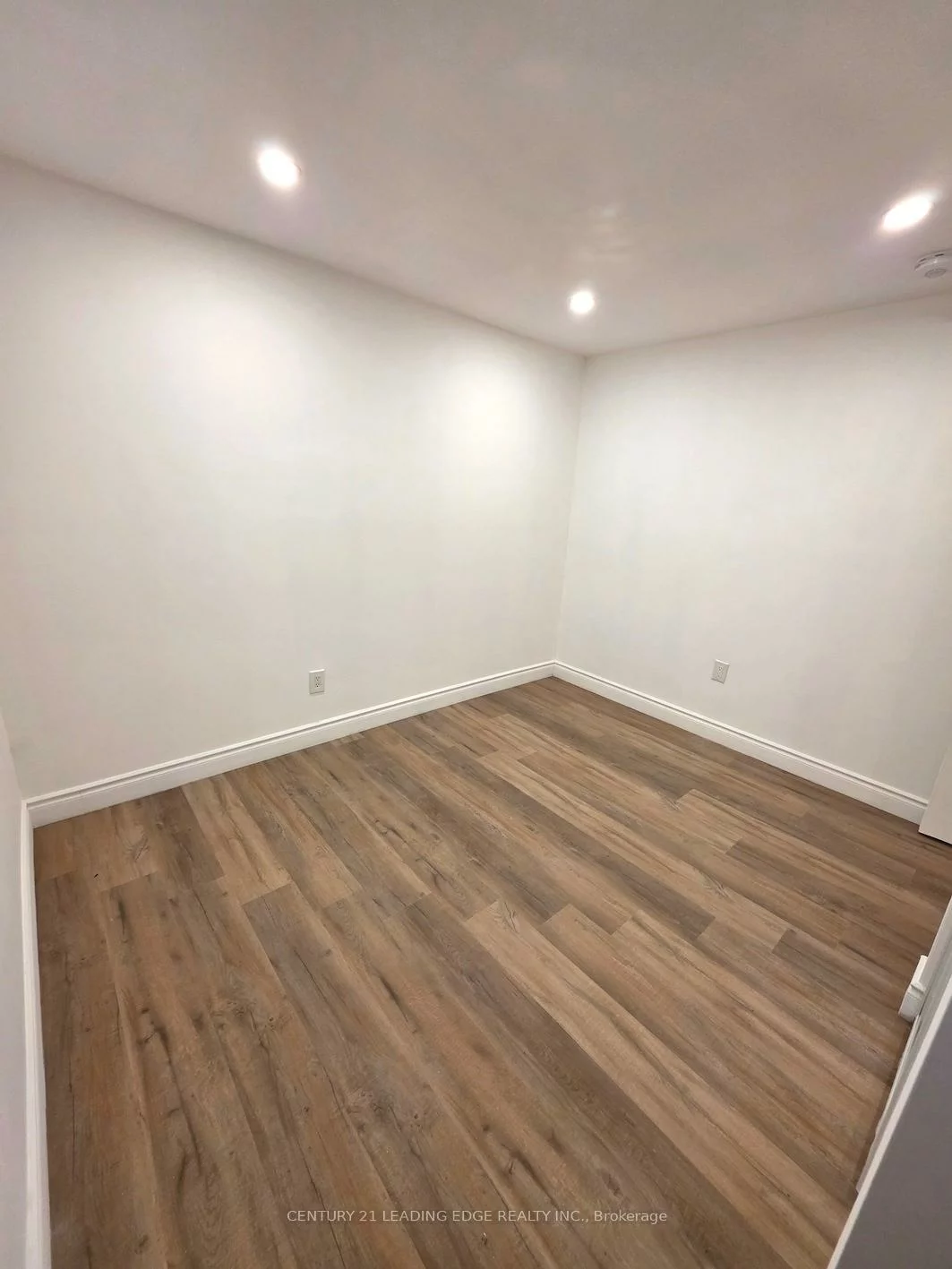 16, Wyvern, Bayview Woods-Steeles, Toronto