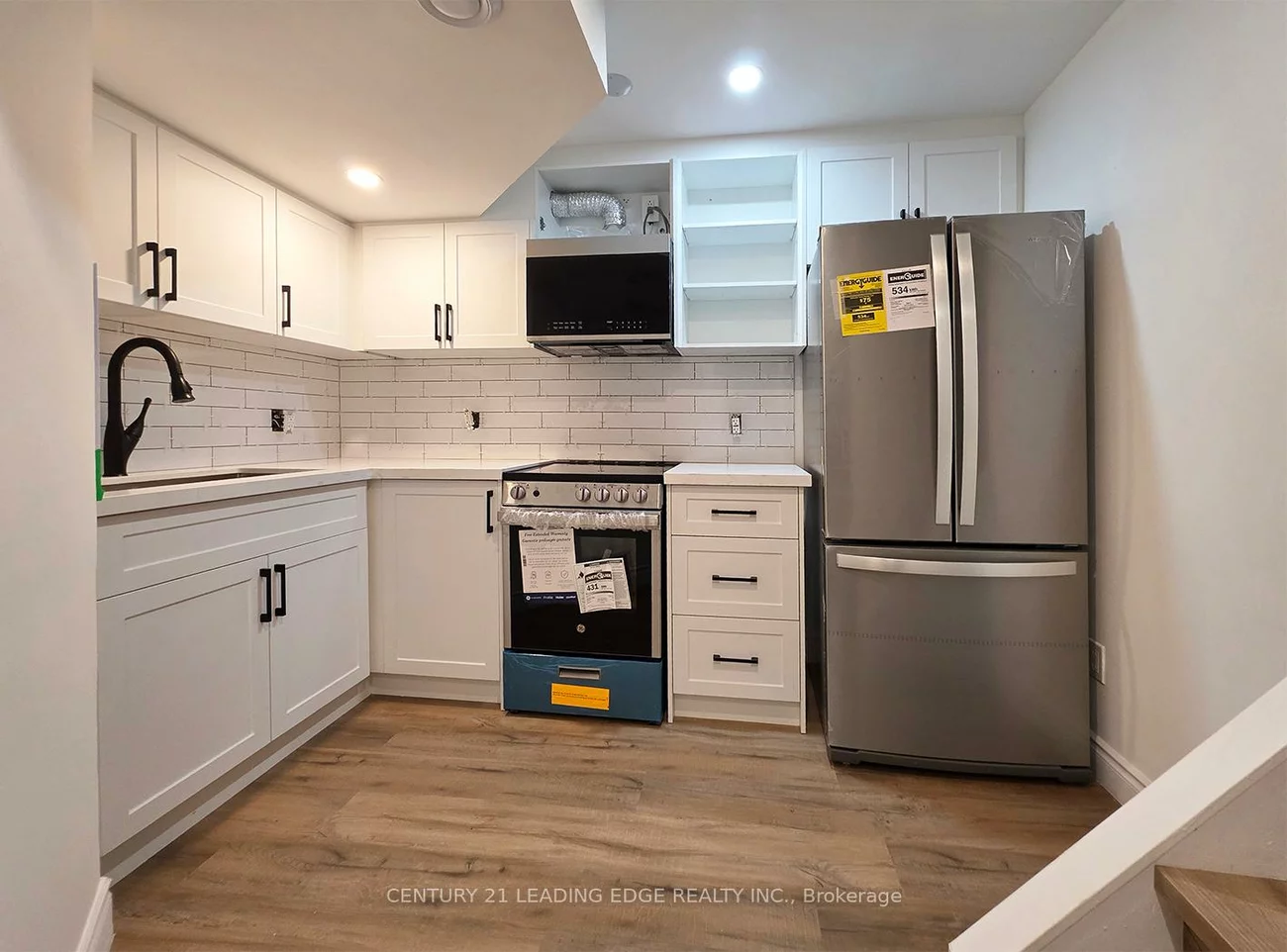 16, Wyvern, Bayview Woods-Steeles, Toronto