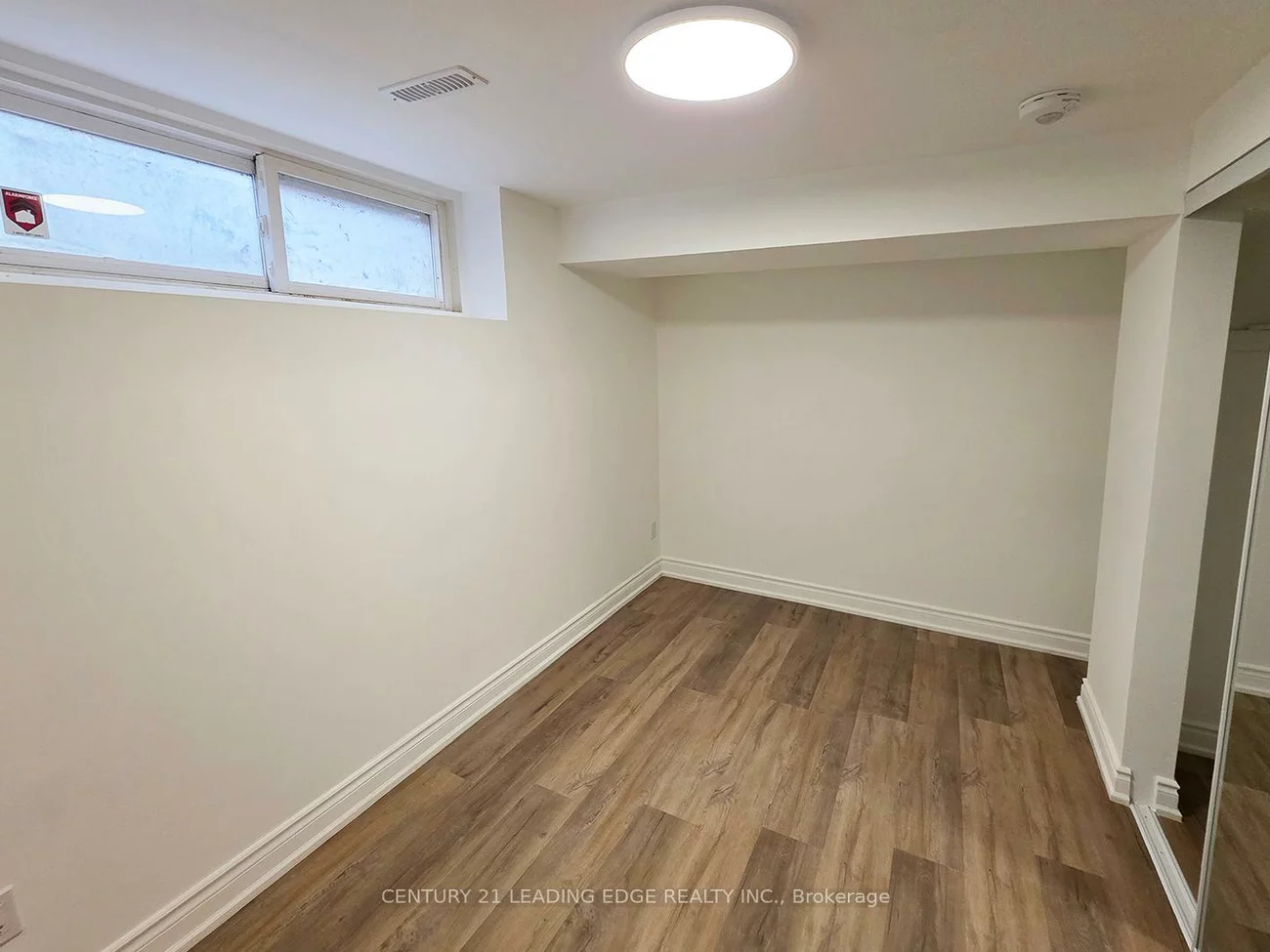 16, Wyvern, Bayview Woods-Steeles, Toronto