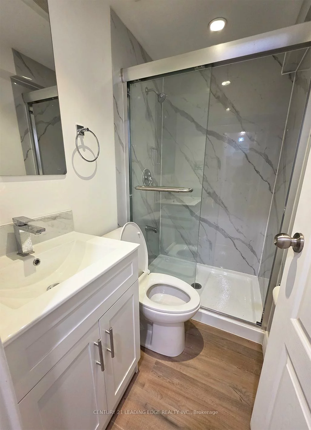 16, Wyvern, Bayview Woods-Steeles, Toronto