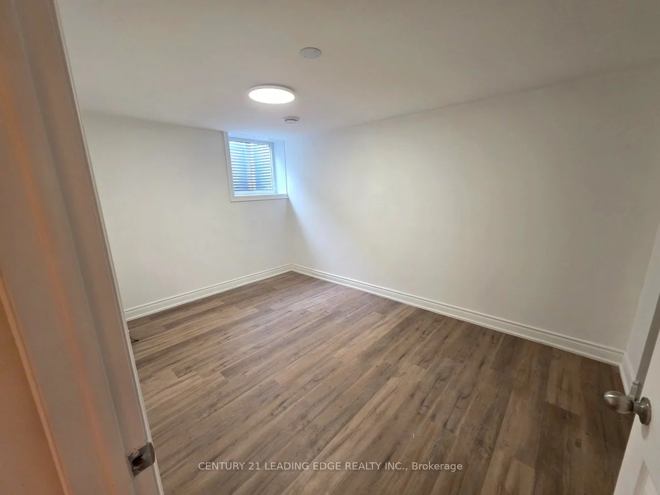 16, Wyvern, Bayview Woods-Steeles, Toronto