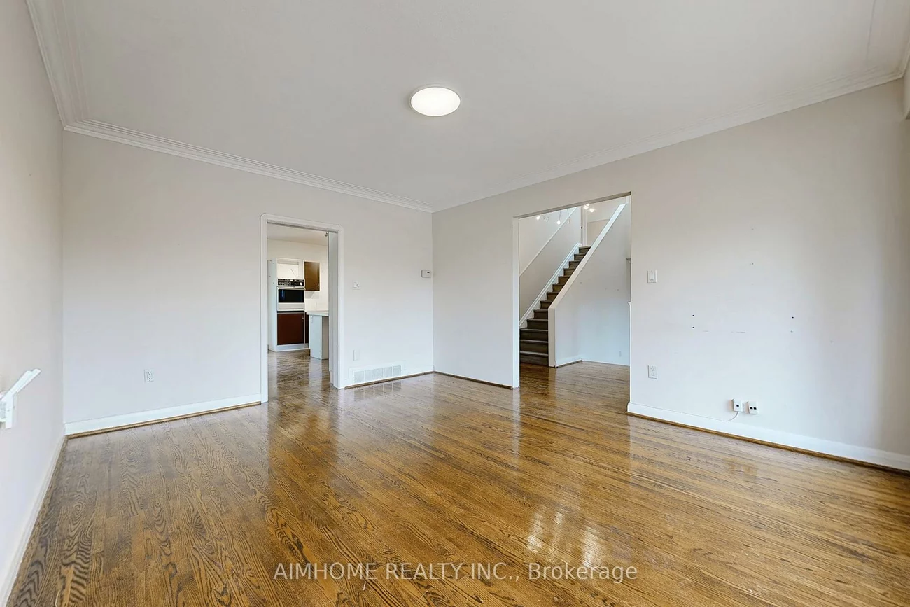 5, Morewood, Bayview Village, Toronto