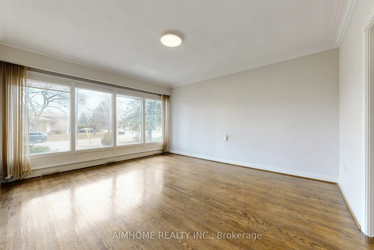 5, Morewood, Bayview Village, Toronto