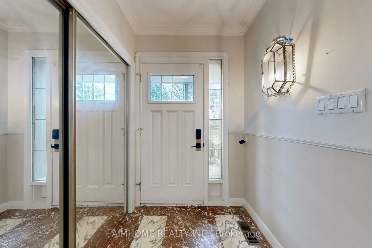 5, Morewood, Bayview Village, Toronto