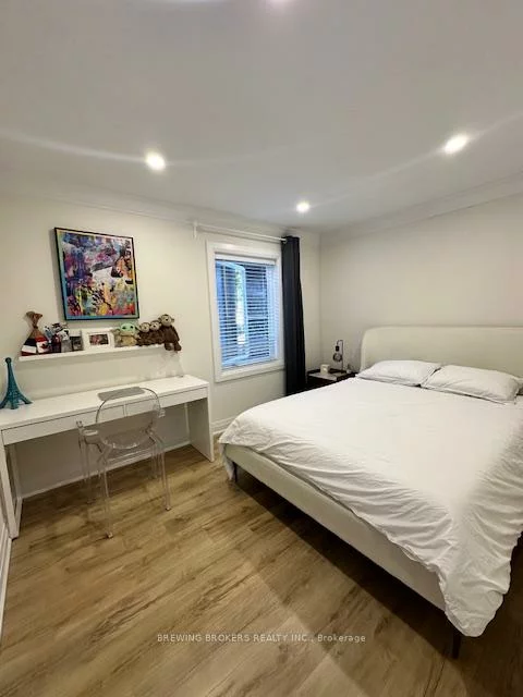 34, Unsworth (Upper), Lawrence Park North, Toronto