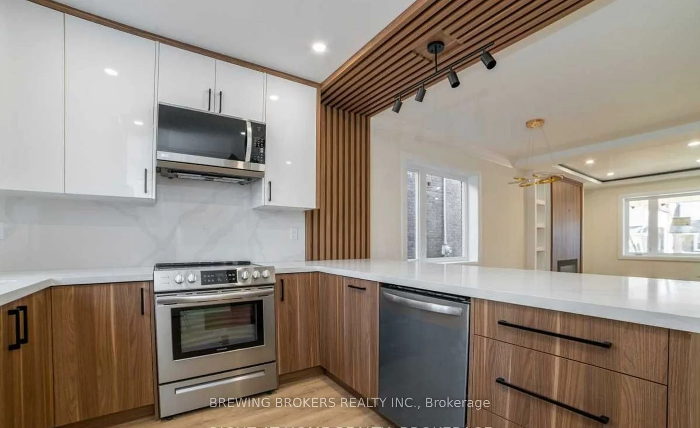 34, Unsworth (Upper), Lawrence Park North, Toronto