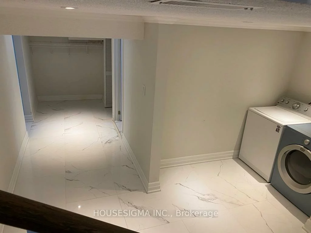 139, Horsham, Willowdale West, Toronto