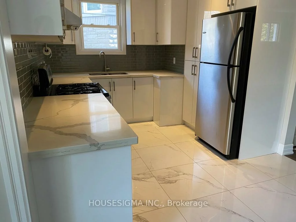 139, Horsham, Willowdale West, Toronto