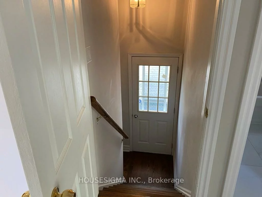 139, Horsham, Willowdale West, Toronto