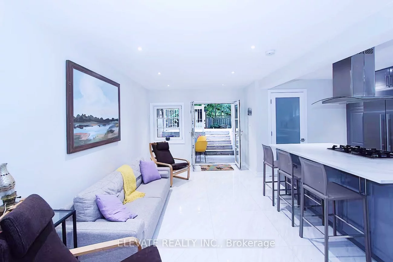 151, Chaplin, Yonge-Eglinton, Toronto