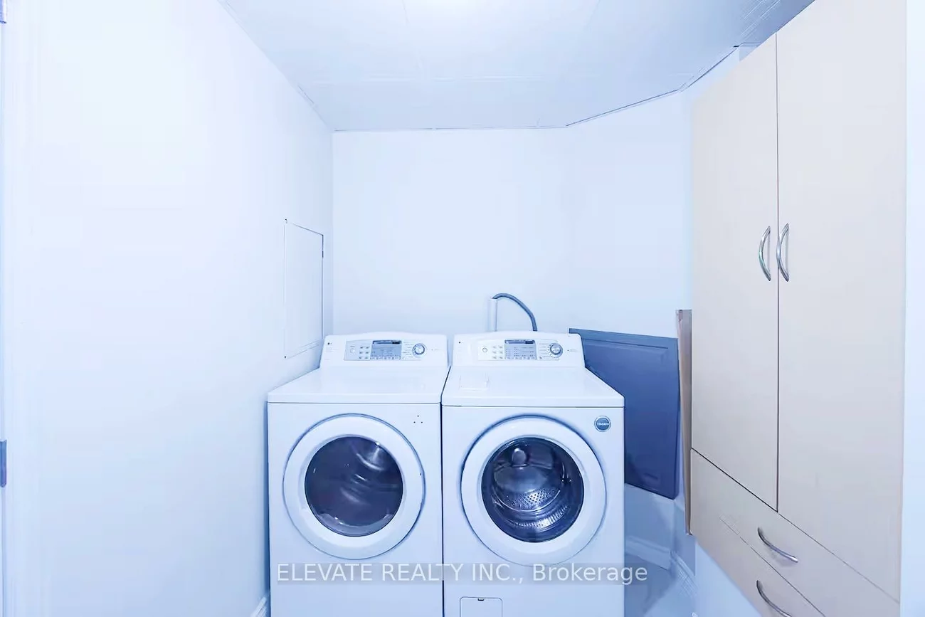 151, Chaplin, Yonge-Eglinton, Toronto