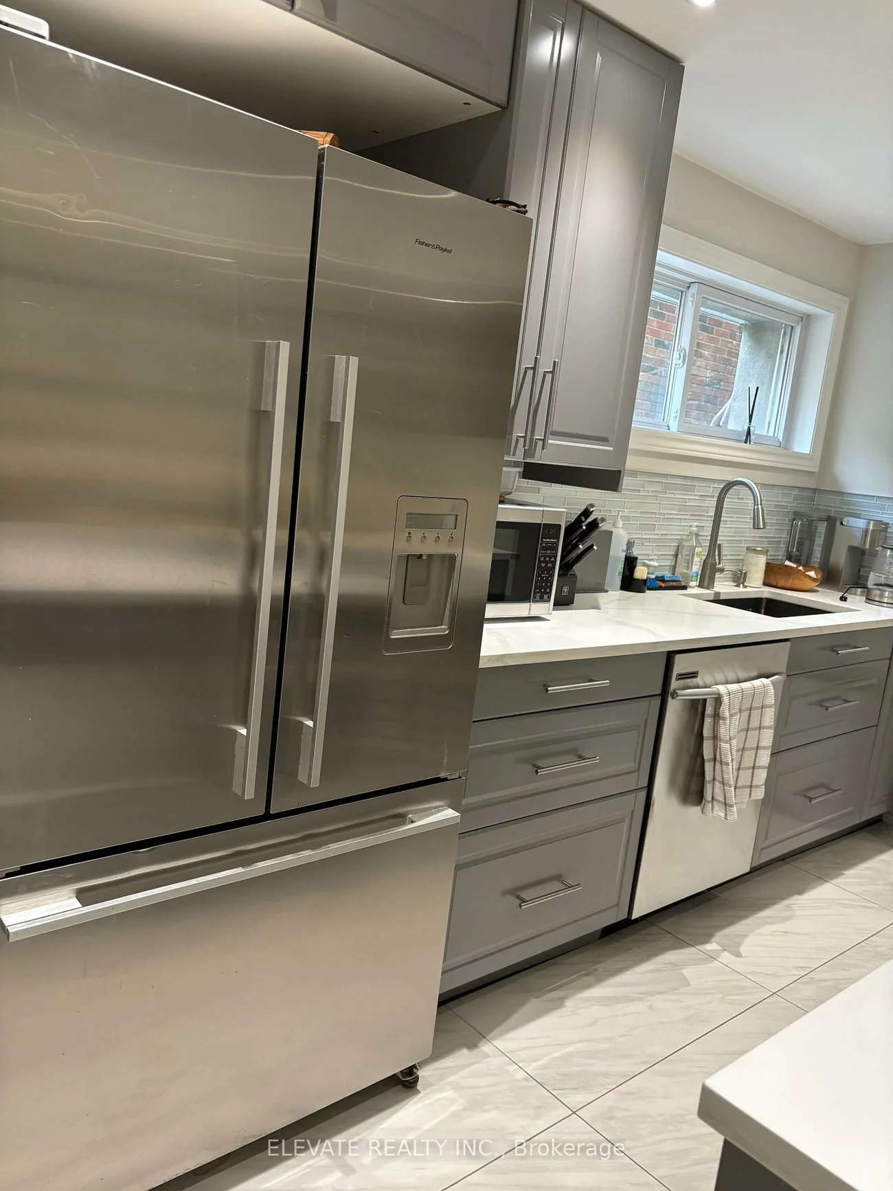 151, Chaplin, Yonge-Eglinton, Toronto