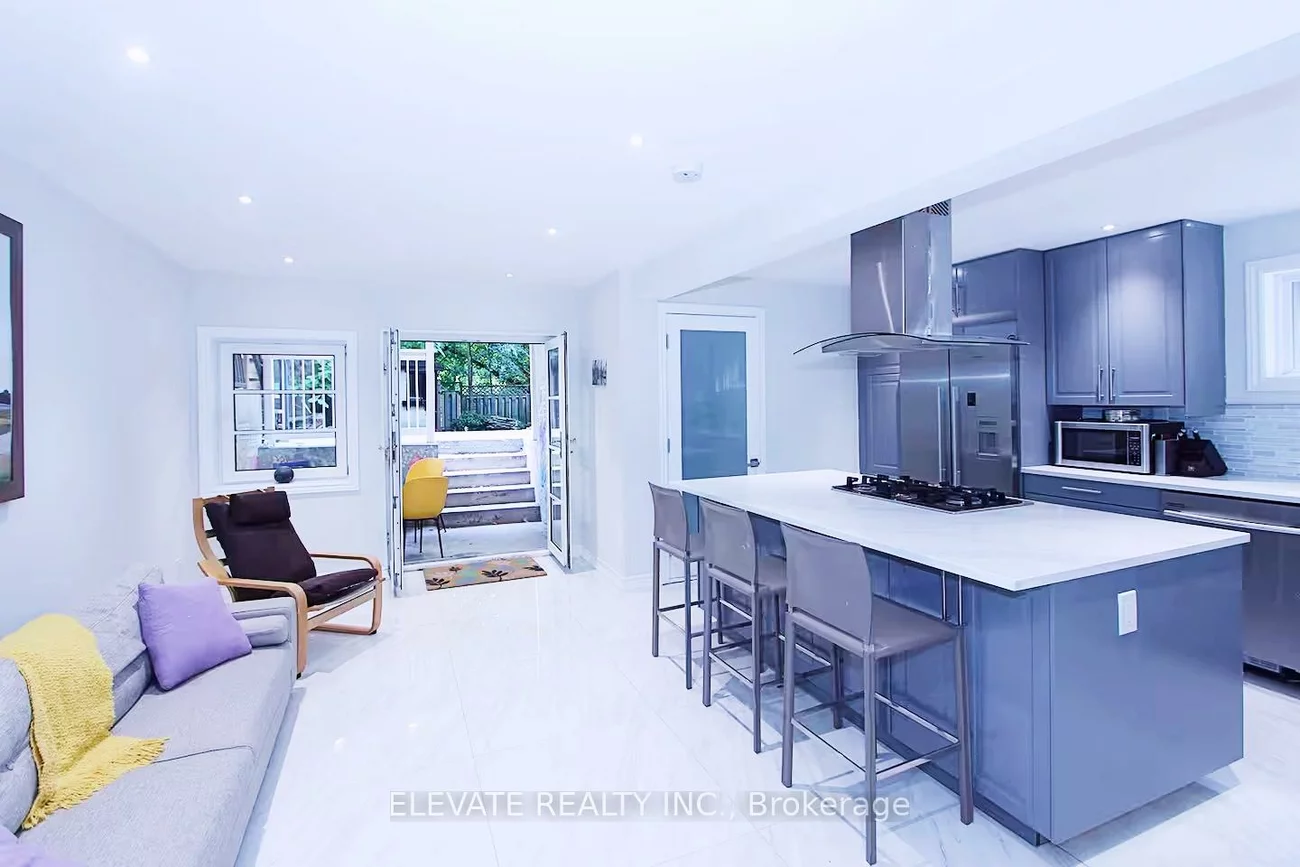 151, Chaplin, Yonge-Eglinton, Toronto