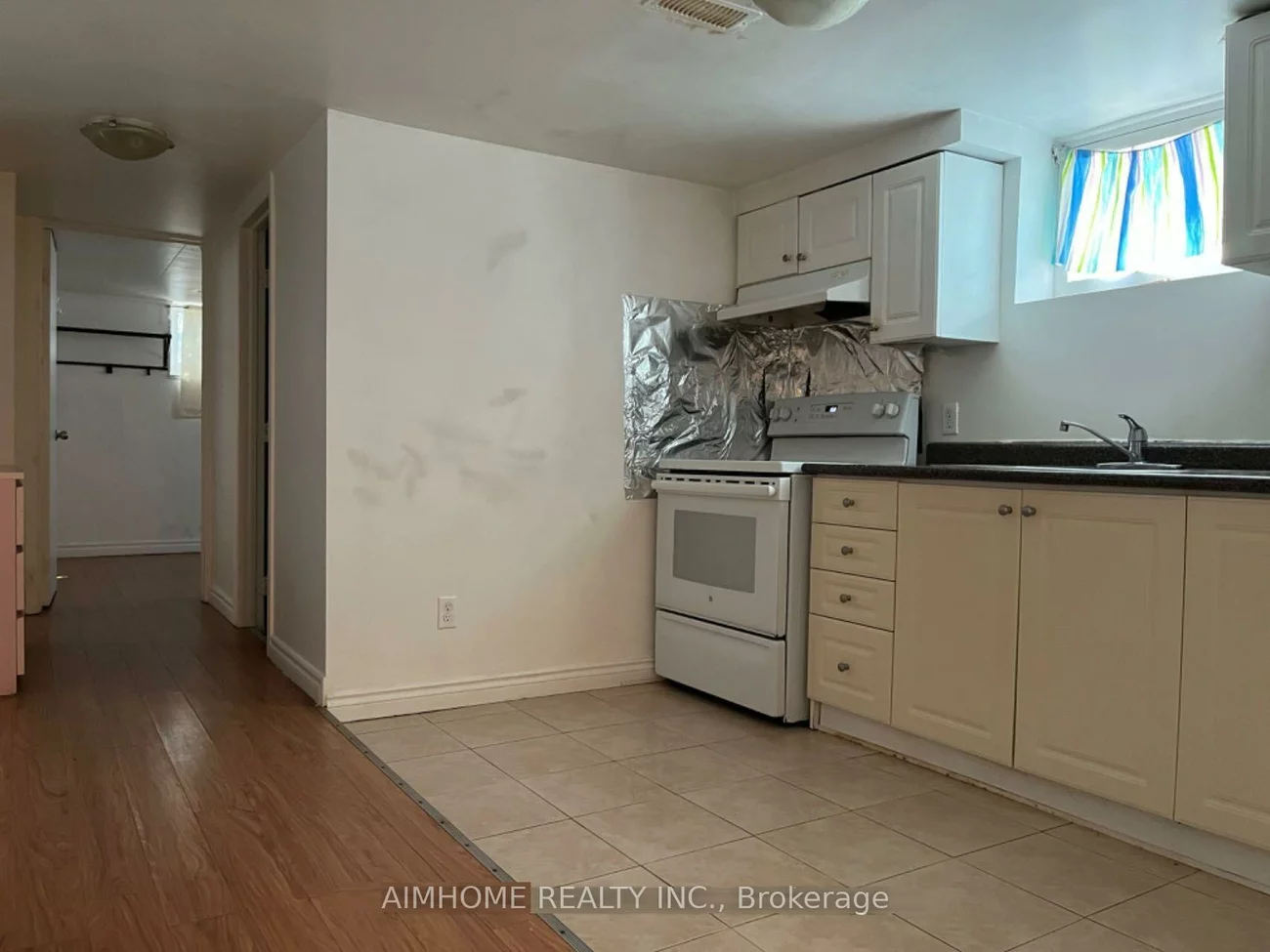 197, Finch, Willowdale East, Toronto