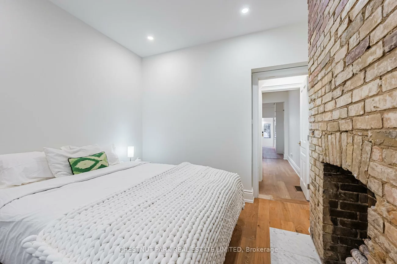 381, St Clarens, Dufferin Grove, Toronto