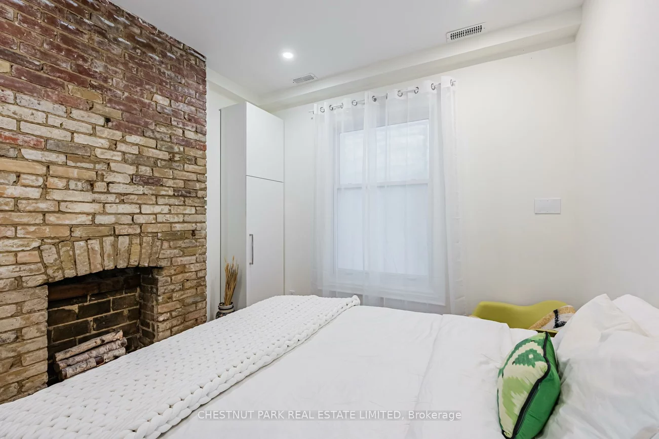 381, St Clarens, Dufferin Grove, Toronto