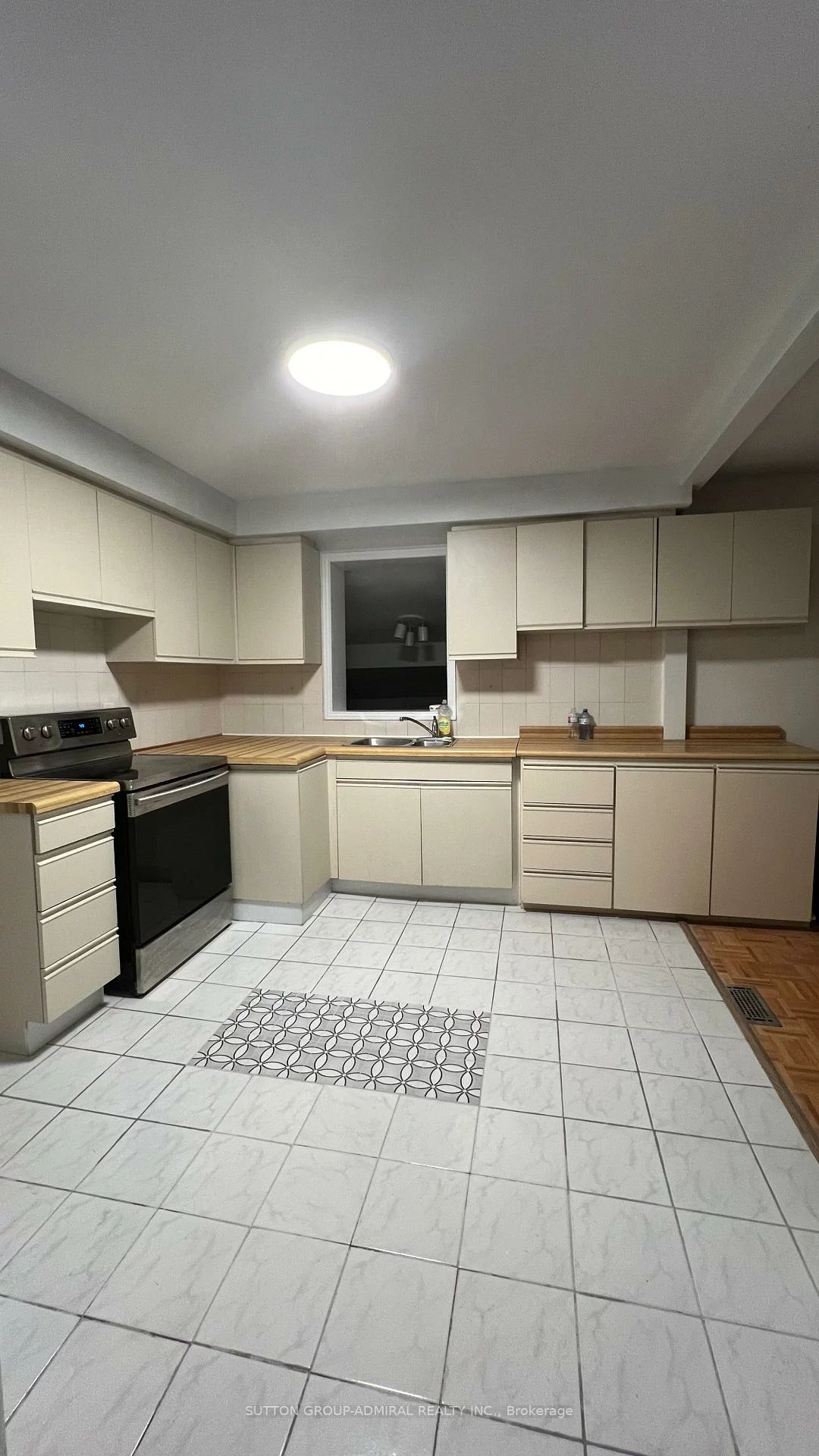 35, Verwood, Clanton Park, Toronto