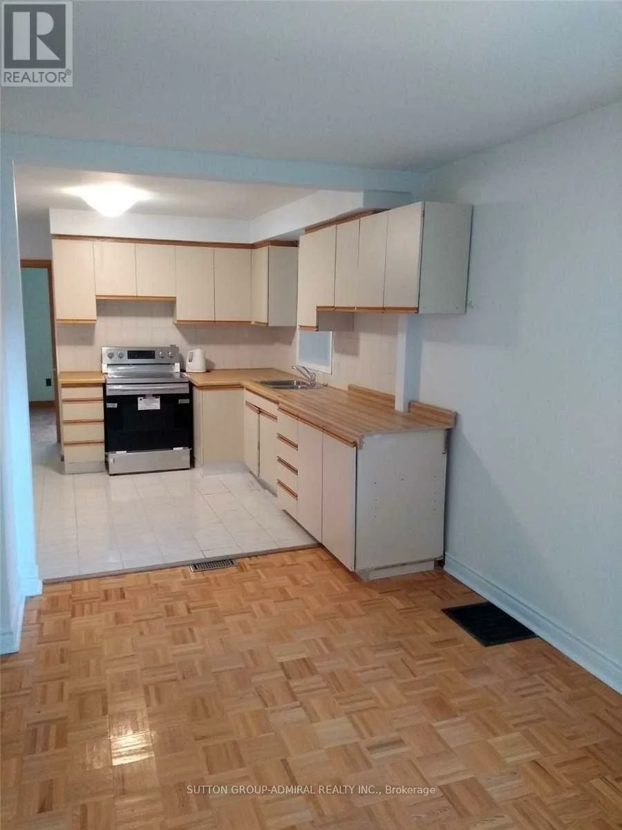 35, Verwood, Clanton Park, Toronto