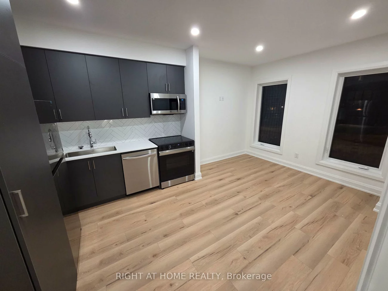 55, Camberwell, Humewood-Cedarvale, Toronto