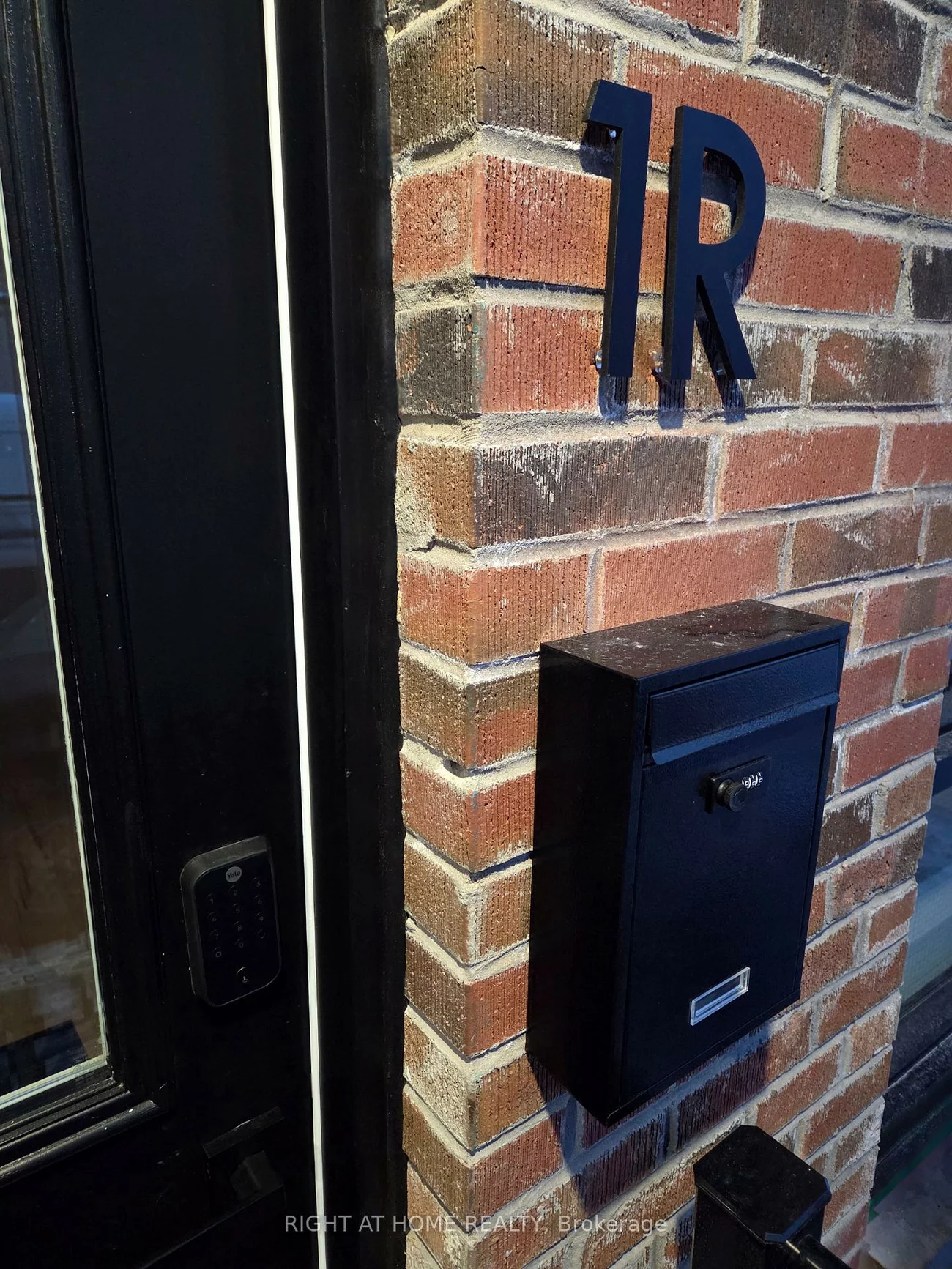 55, Camberwell, Humewood-Cedarvale, Toronto