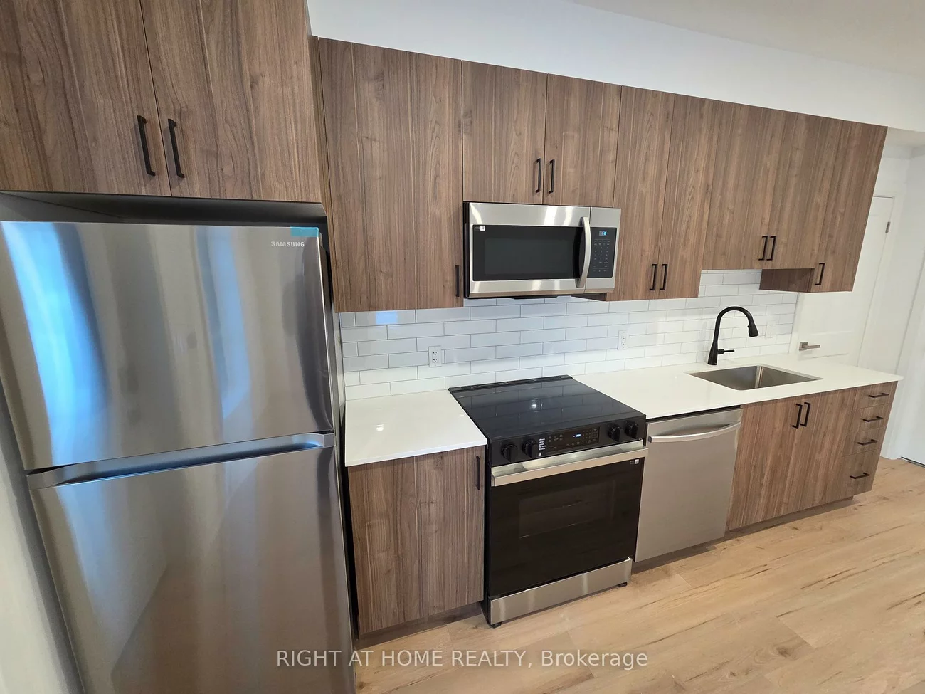 55, Camberwell, Humewood-Cedarvale, Toronto