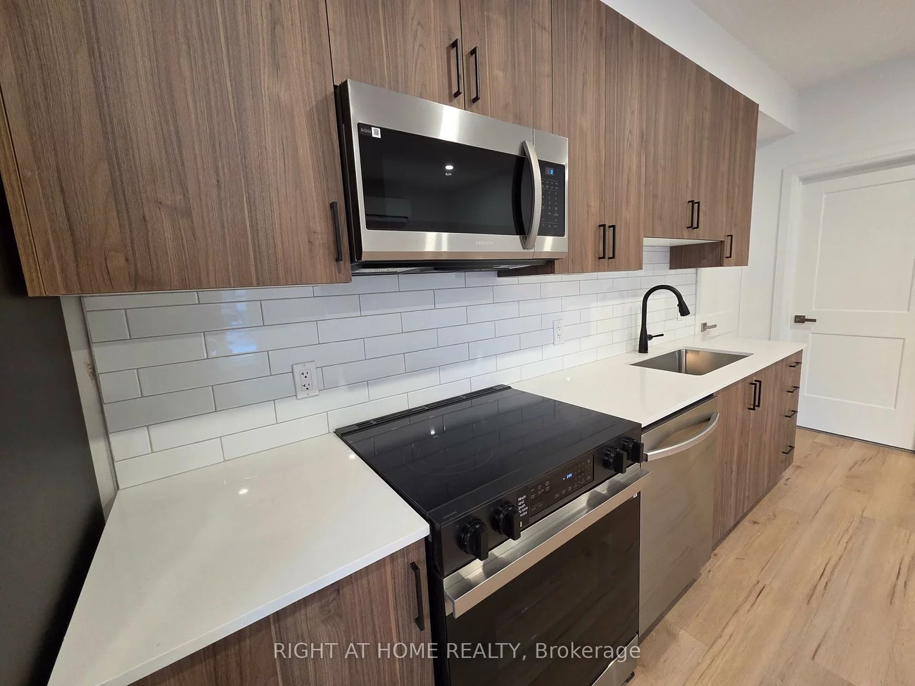 55, Camberwell, Humewood-Cedarvale, Toronto