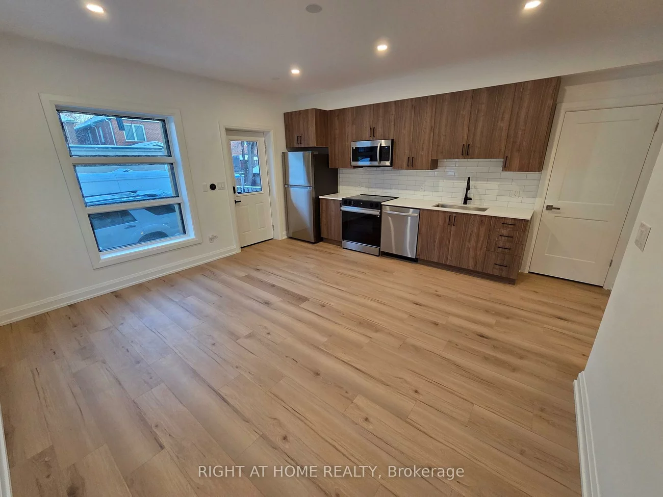 55, Camberwell, Humewood-Cedarvale, Toronto