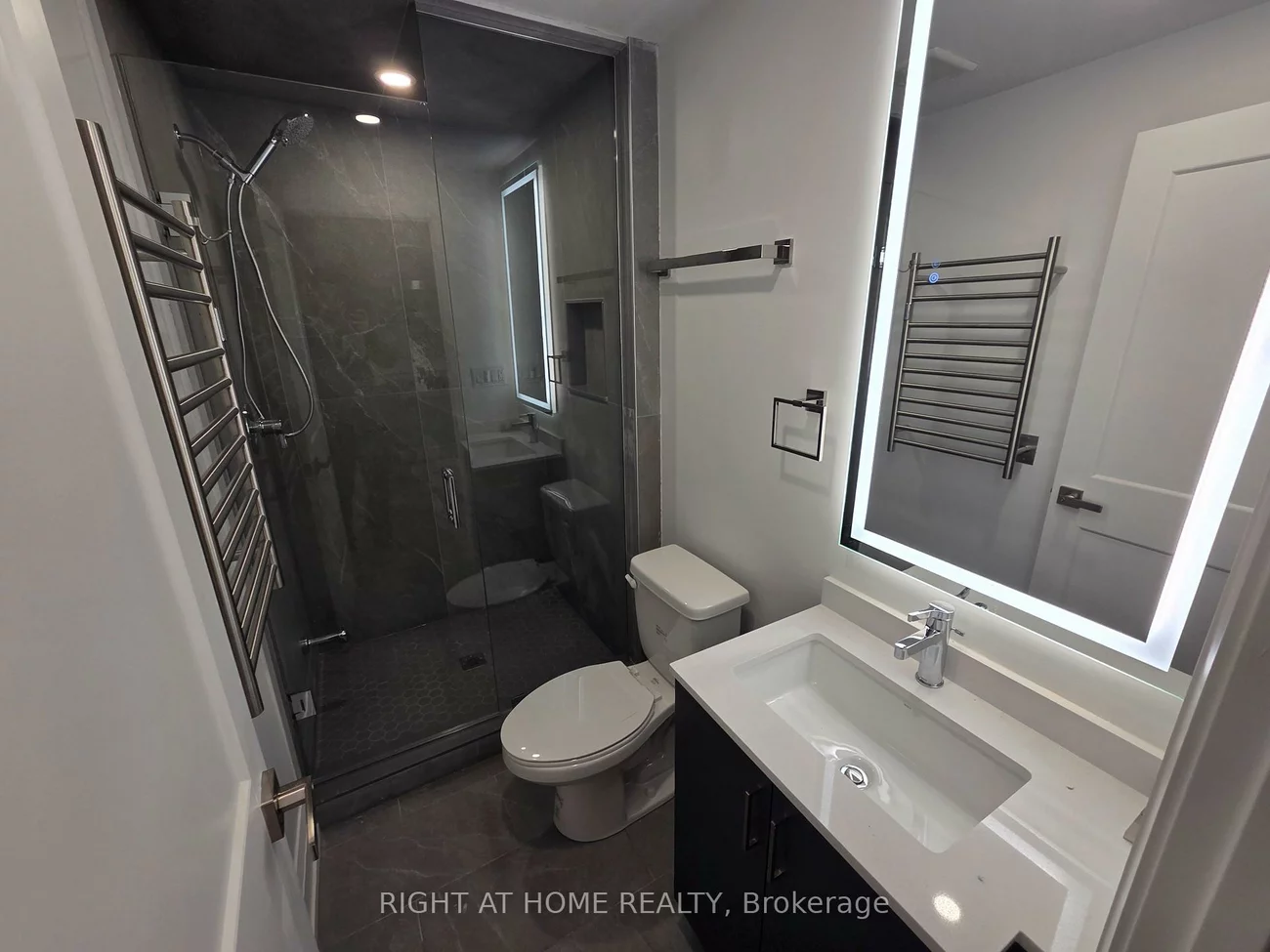 55, Camberwell, Humewood-Cedarvale, Toronto