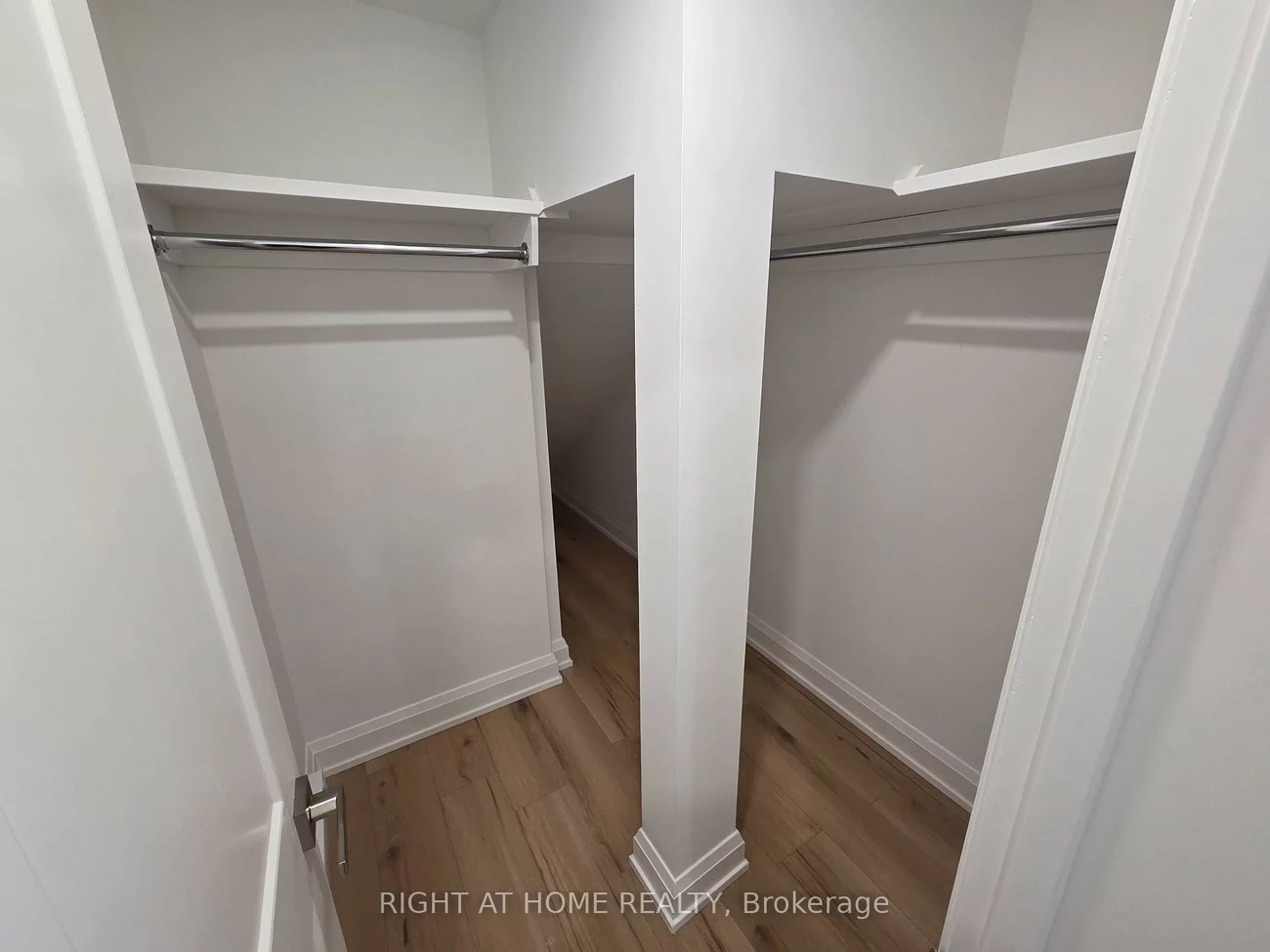 55, Camberwell, Humewood-Cedarvale, Toronto